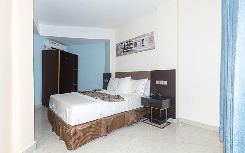 Hotel Le Figaro Douala Exterior foto
